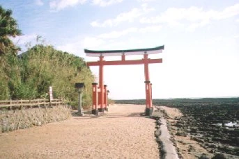 Hyuga Sea coastline (low tide), Miyazaki Province: Hanako from Miyazaki(f)